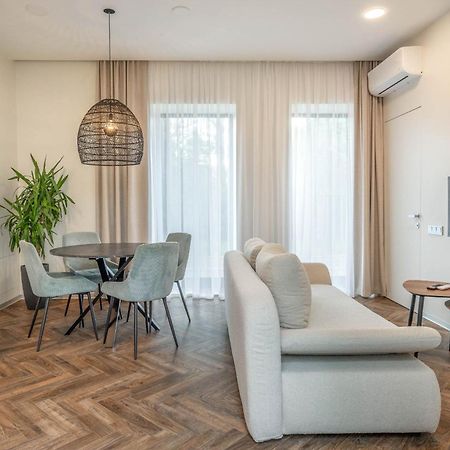 Green House Downtown Apartments With Private Free Parking And Bike Storage Klaipeda Luaran gambar